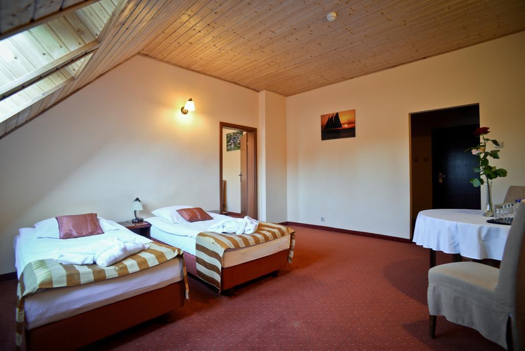 Hotel Venus Kolbudy ภายนอก รูปภาพ